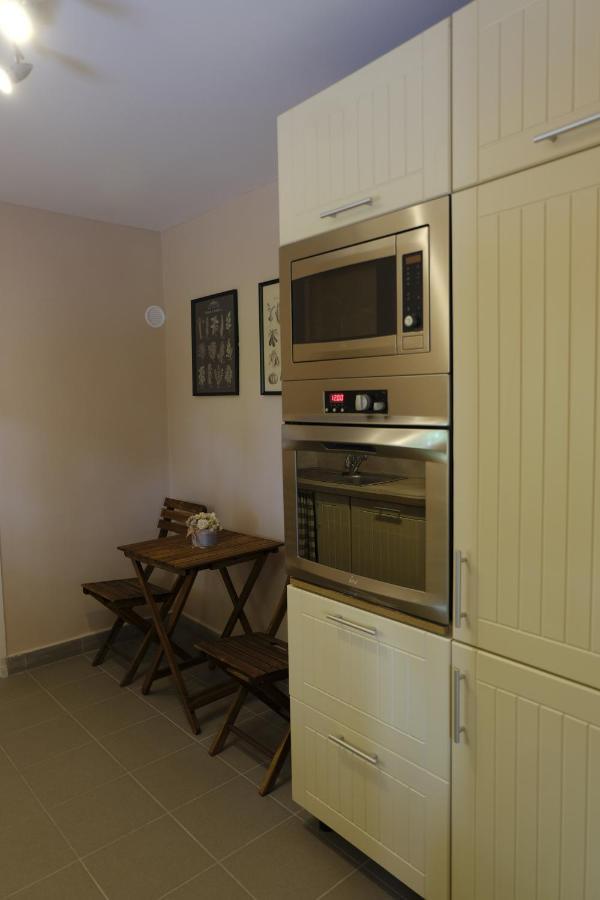Kajari Apartmanhaz Balatonfőkajár Zewnętrze zdjęcie