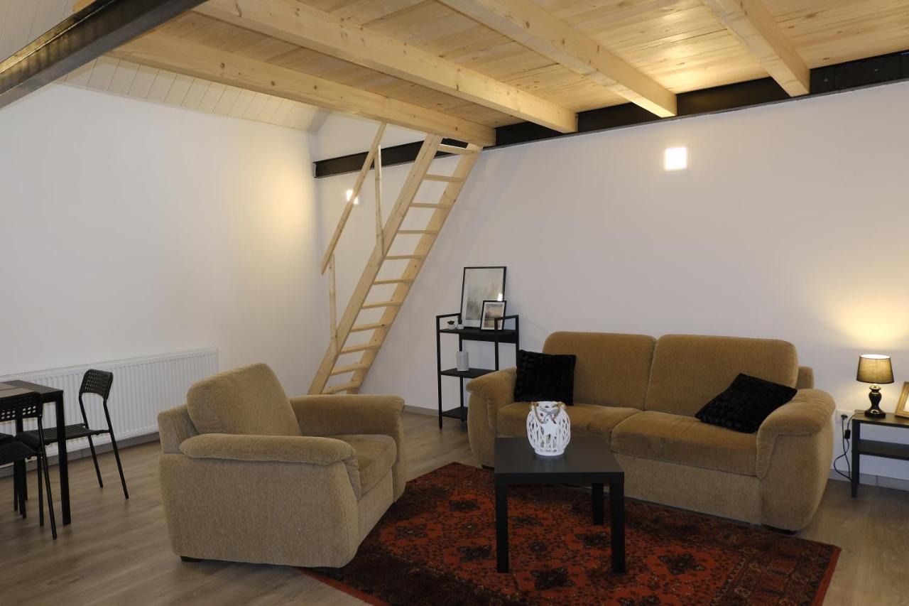 Kajari Apartmanhaz Balatonfőkajár Zewnętrze zdjęcie
